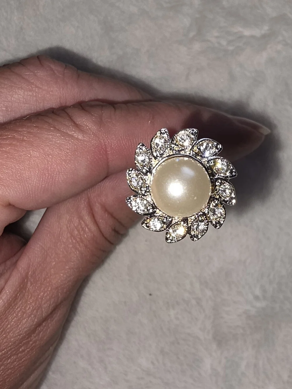 Pearl & Crystal Floral Hair Pin - Cream and Silver Tone
